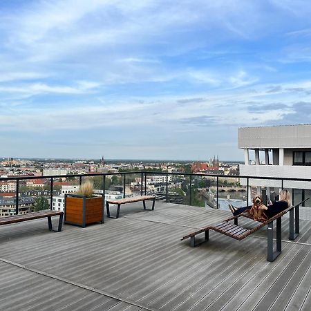 Family House By The River Odra -Panoramic Terrace - 3Room Apartment With 2 Separate Bedrooms And 2 Balconies By Wroapart-Pl- Perfect For Family & Business Stays Wroclaw Luaran gambar