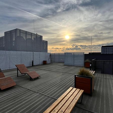 Family House By The River Odra -Panoramic Terrace - 3Room Apartment With 2 Separate Bedrooms And 2 Balconies By Wroapart-Pl- Perfect For Family & Business Stays Wroclaw Luaran gambar