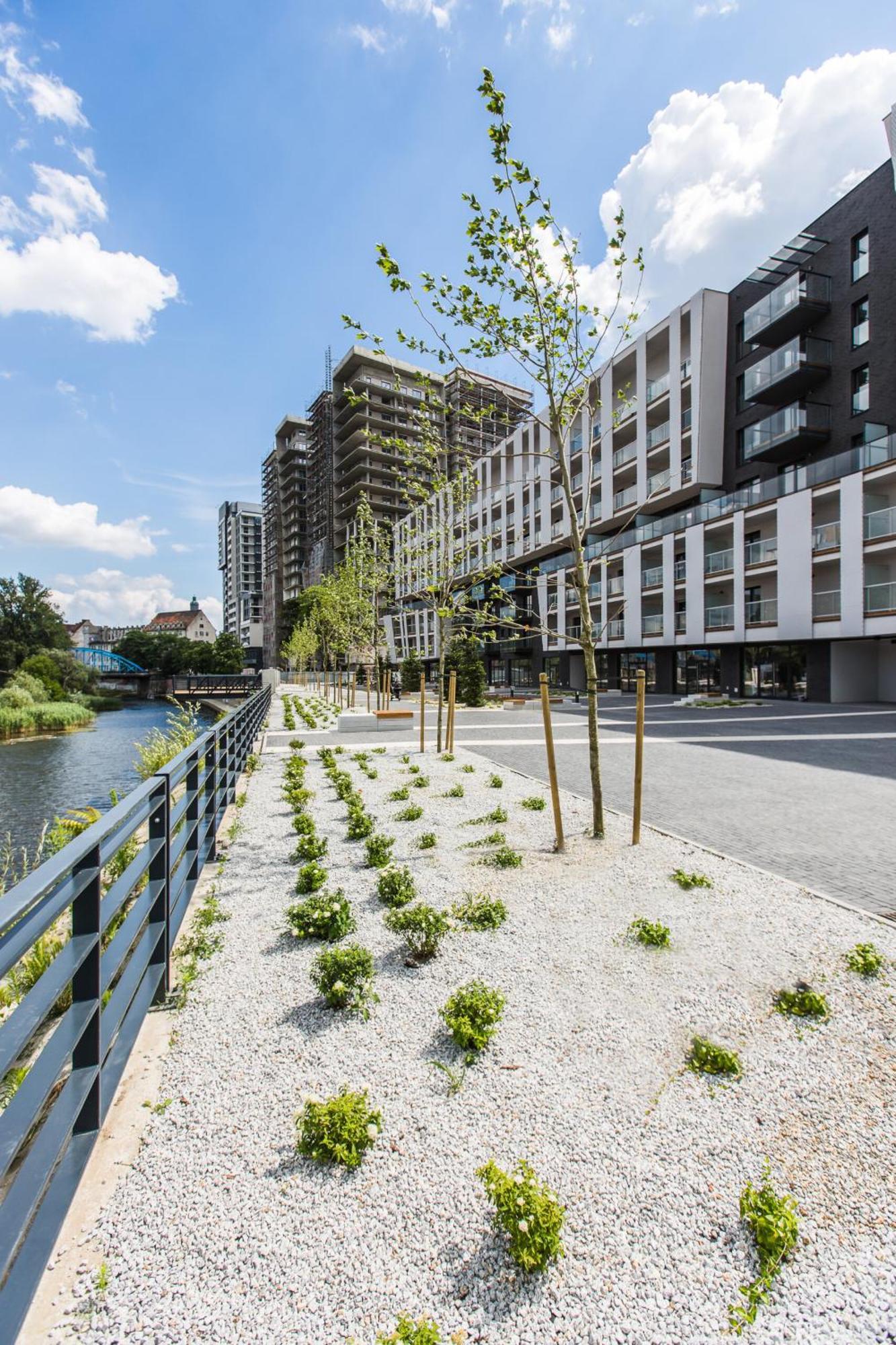 Family House By The River Odra -Panoramic Terrace - 3Room Apartment With 2 Separate Bedrooms And 2 Balconies By Wroapart-Pl- Perfect For Family & Business Stays Wroclaw Luaran gambar