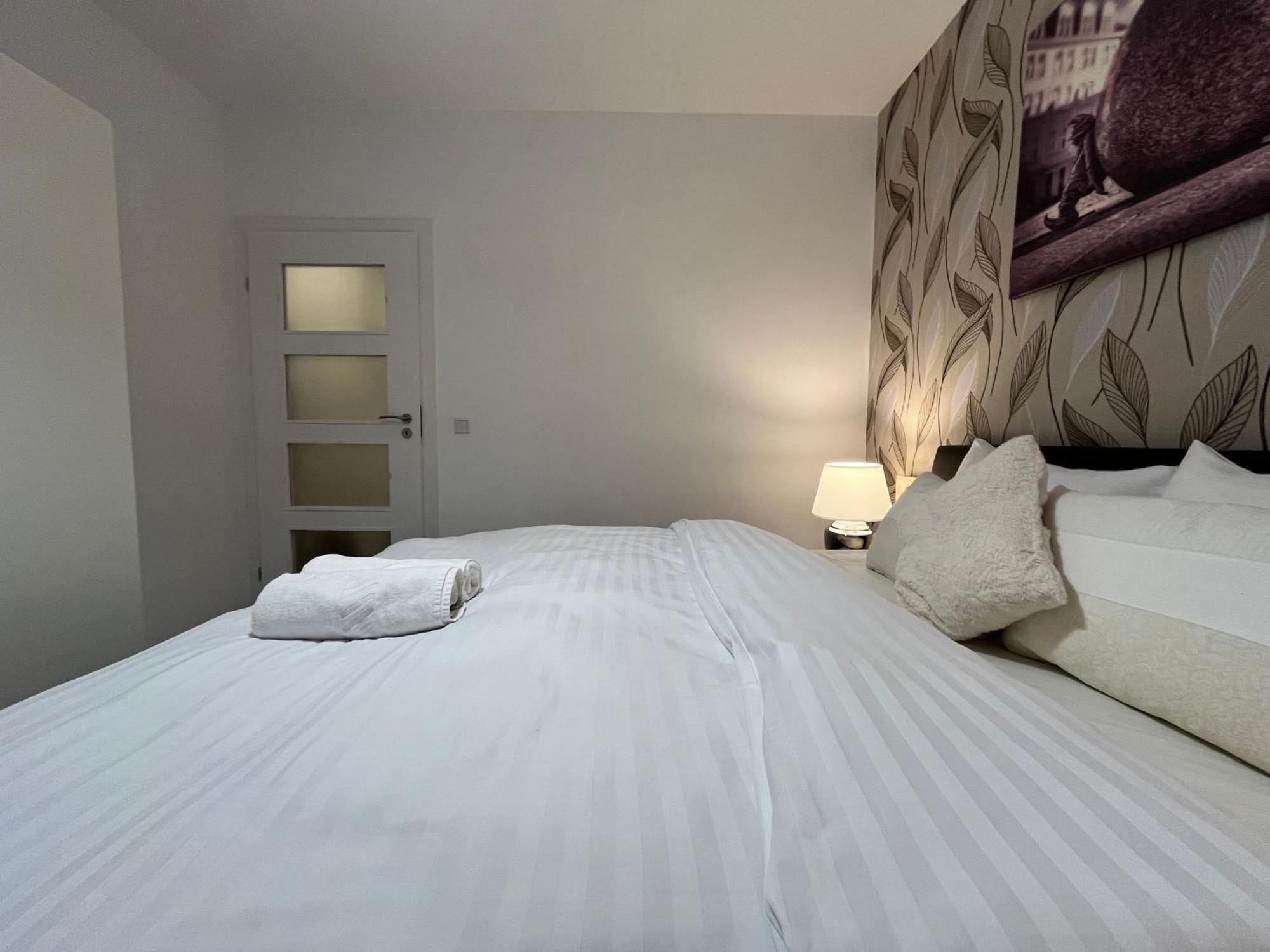 Family House By The River Odra -Panoramic Terrace - 3Room Apartment With 2 Separate Bedrooms And 2 Balconies By Wroapart-Pl- Perfect For Family & Business Stays Wroclaw Luaran gambar
