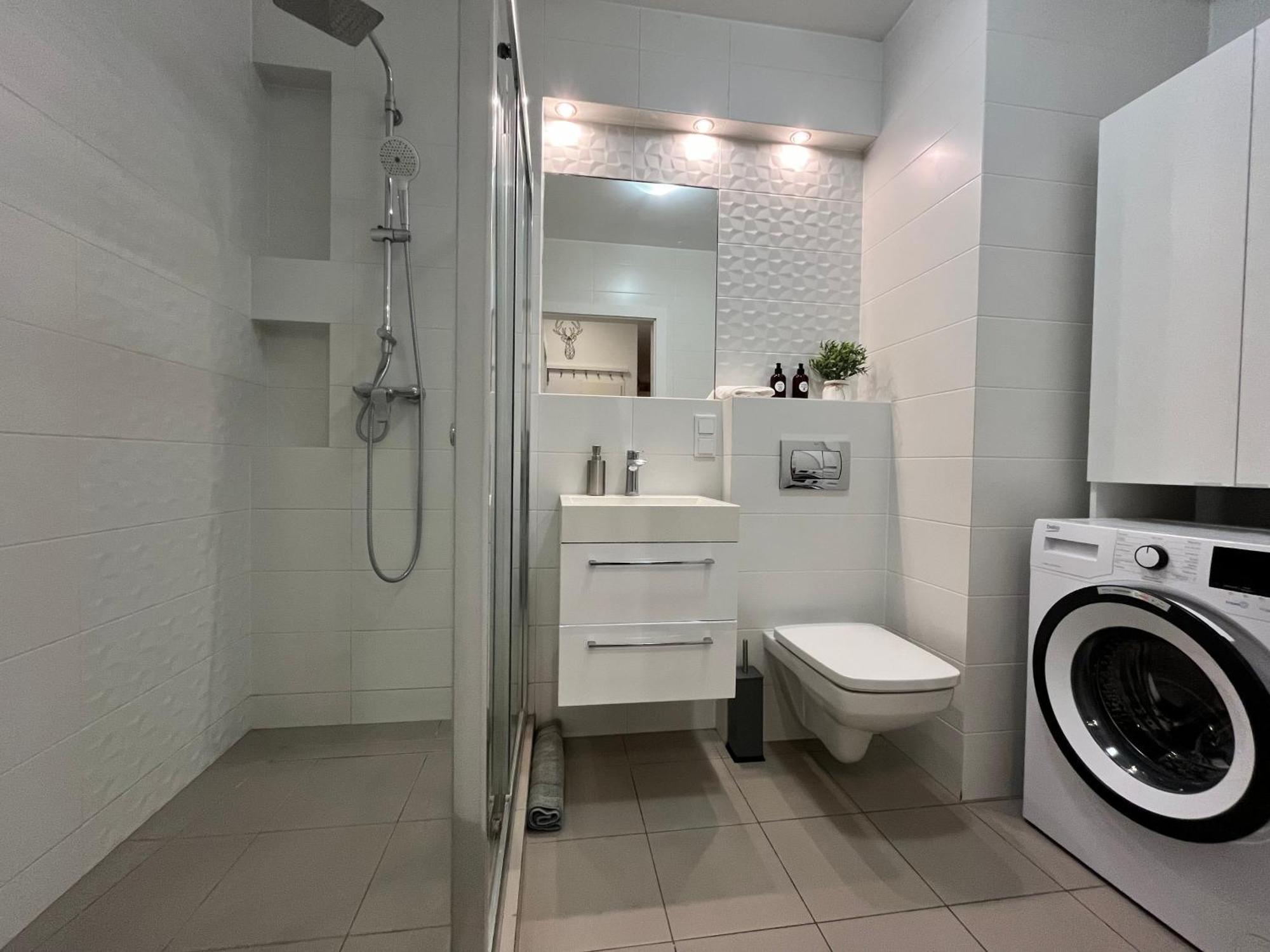 Family House By The River Odra -Panoramic Terrace - 3Room Apartment With 2 Separate Bedrooms And 2 Balconies By Wroapart-Pl- Perfect For Family & Business Stays Wroclaw Luaran gambar