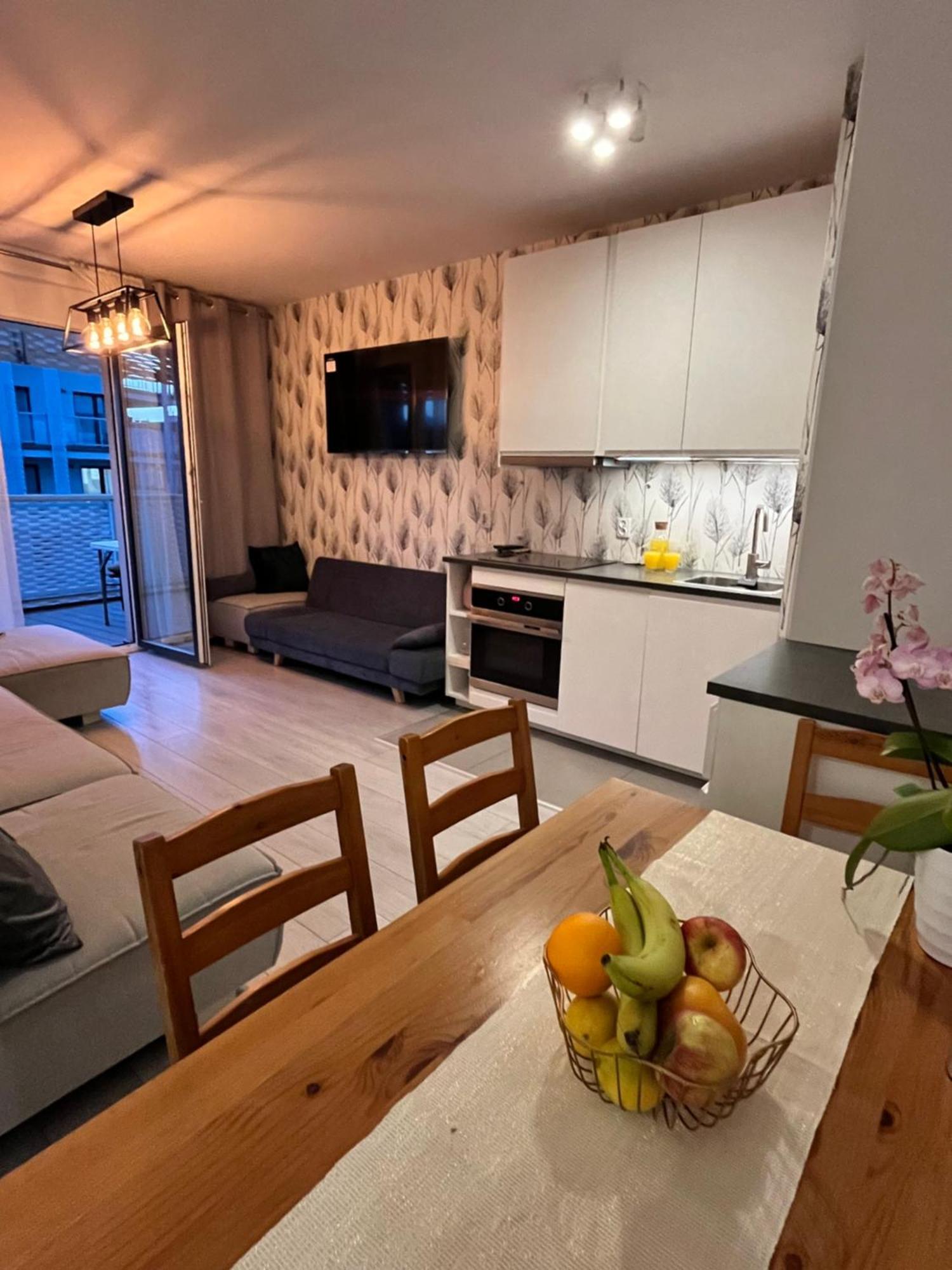 Family House By The River Odra -Panoramic Terrace - 3Room Apartment With 2 Separate Bedrooms And 2 Balconies By Wroapart-Pl- Perfect For Family & Business Stays Wroclaw Luaran gambar