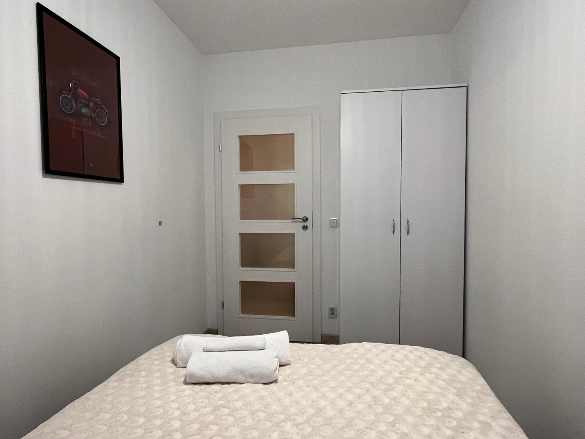 Family House By The River Odra -Panoramic Terrace - 3Room Apartment With 2 Separate Bedrooms And 2 Balconies By Wroapart-Pl- Perfect For Family & Business Stays Wroclaw Luaran gambar