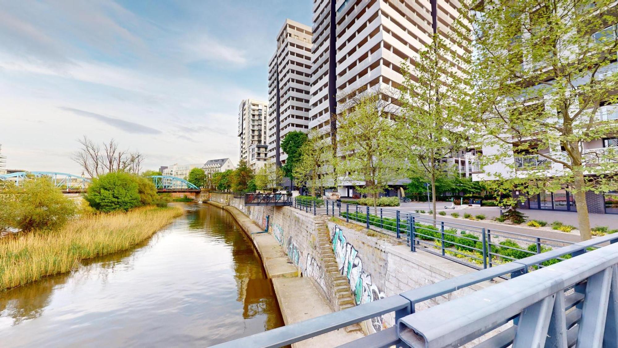 Family House By The River Odra -Panoramic Terrace - 3Room Apartment With 2 Separate Bedrooms And 2 Balconies By Wroapart-Pl- Perfect For Family & Business Stays Wroclaw Luaran gambar